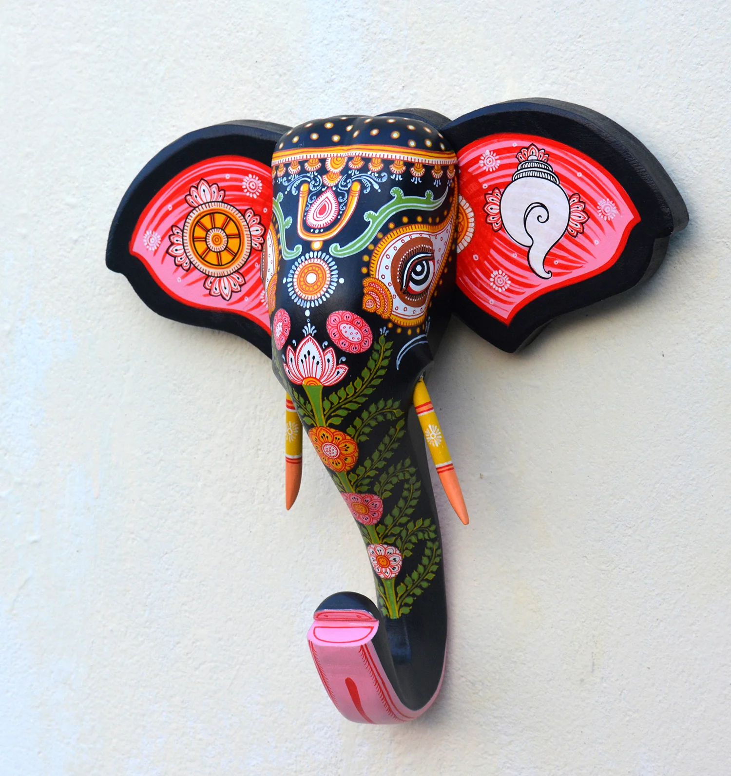 Wooden handpainted pattachitra motif monocrome decorative elephant head - Image 2