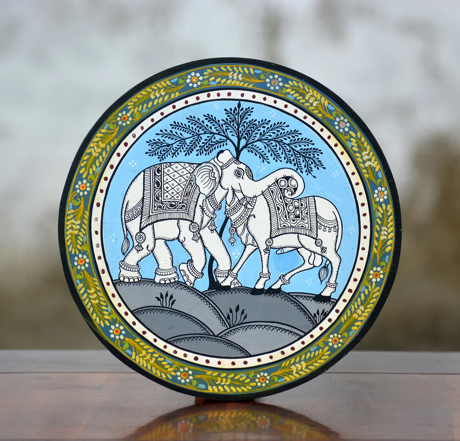 Brushbahasti wall plate