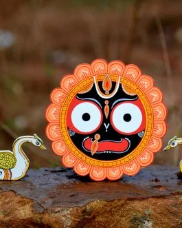 Jai Jagannath with swan showpiece