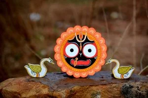 Jai Jagannath with swan showpiece